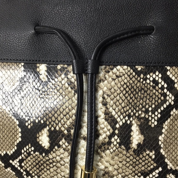 Talbots Top Zip Leather Snakeskin Tote Purse with Shoulder Straps NEW With Tags - Picture 4 of 15